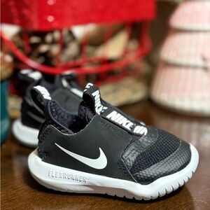 Nike Flex Runner Kids Sneakers - Black and White